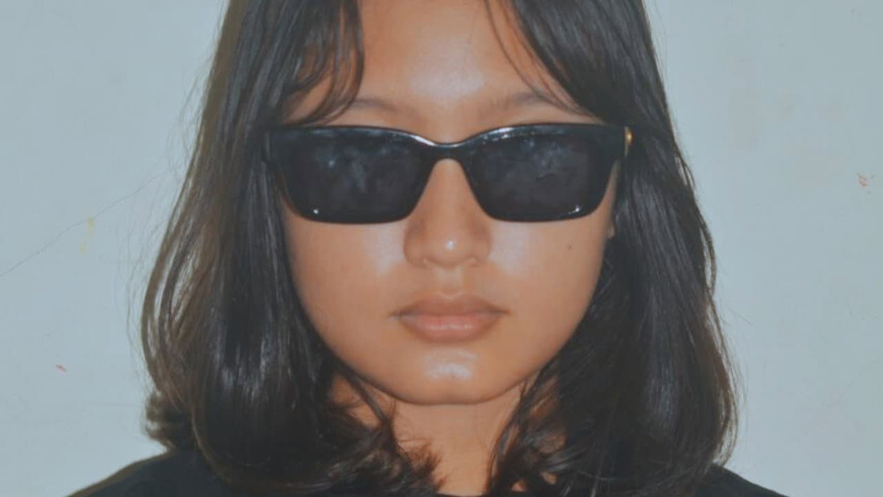 Backdrop – Kacamata Kala Nanti