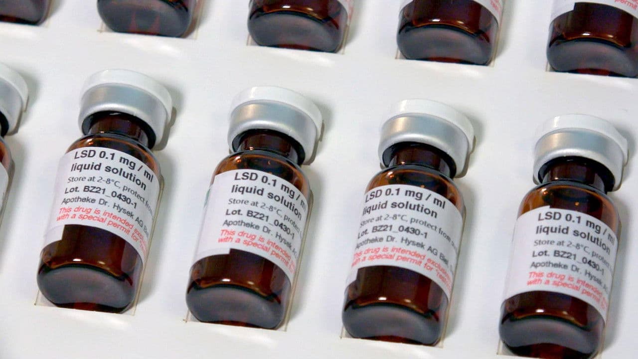 Backdrop – Heilende Drogen