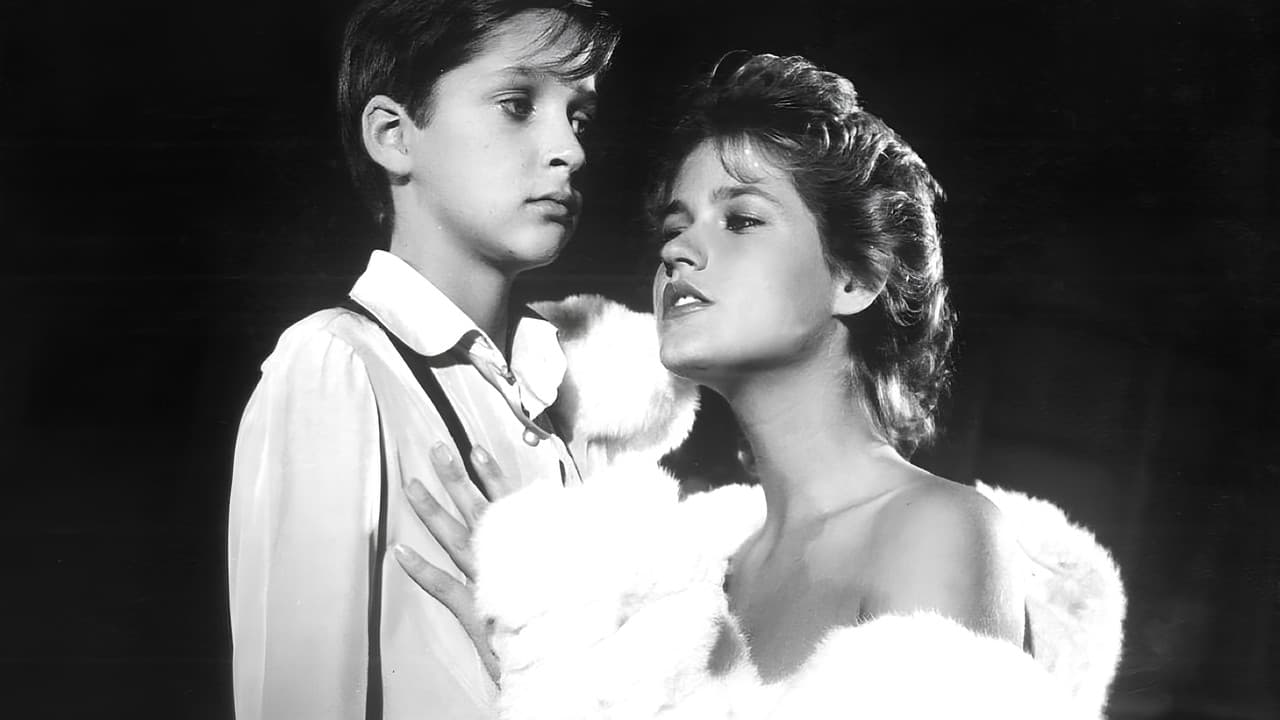 Backdrop – Amor Estranho Amor