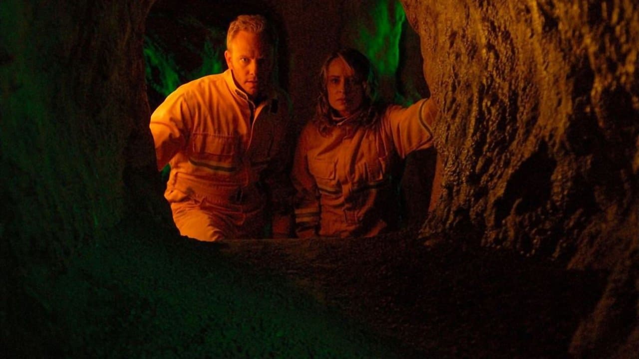 Backdrop – Lava - Die Erde verglüht