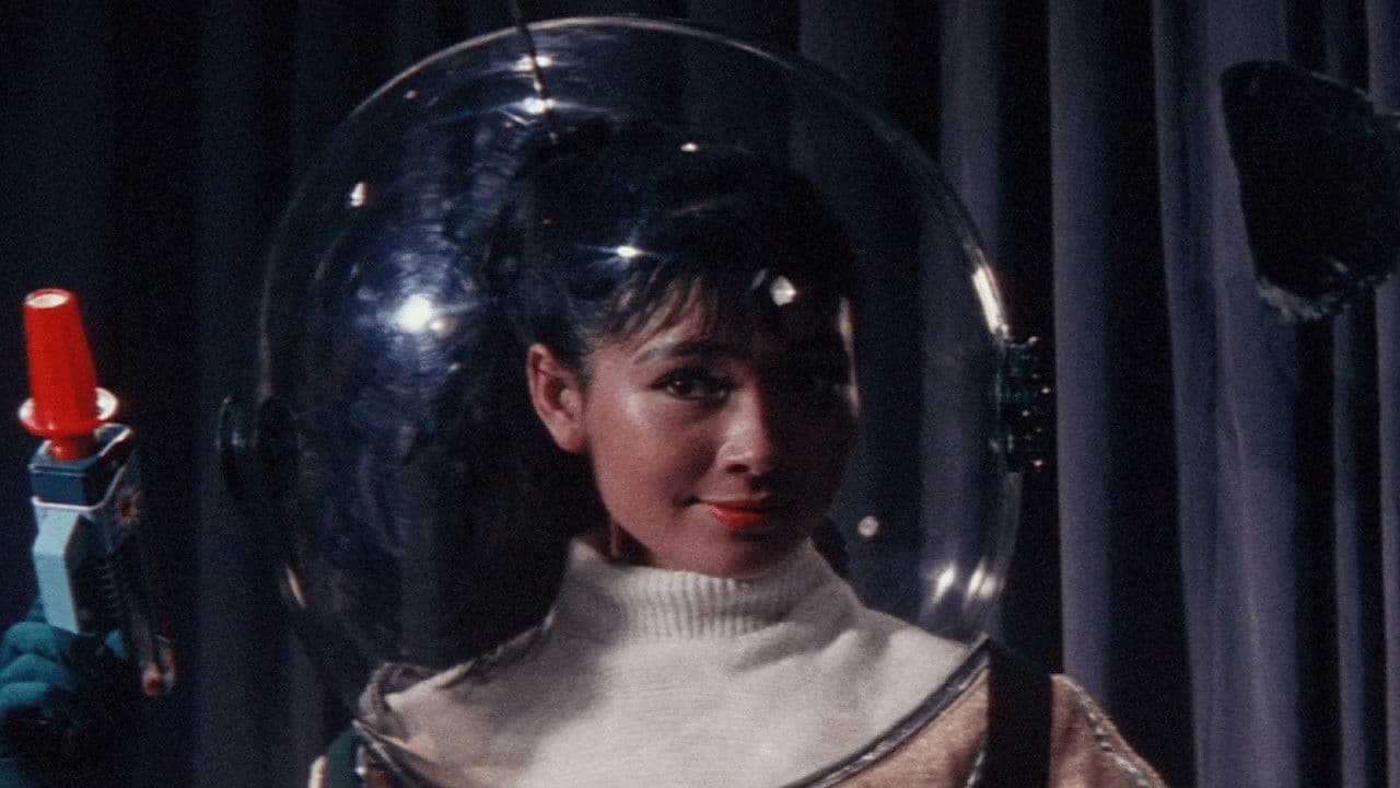 Backdrop – 巨人と玩具