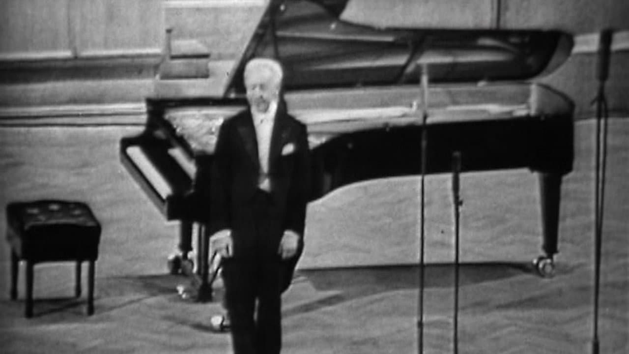 Backdrop – Artur Rubinstein: The Legendary Moscow Recital