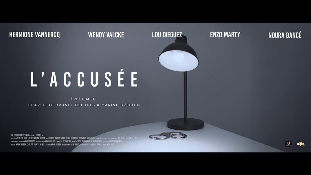 Backdrop – L'ACCUSÉE