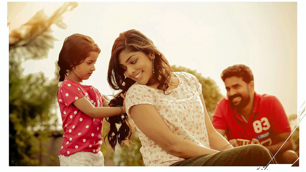 Backdrop – എസ്കേപ് ഫ്രം ഉഗാണ്ട