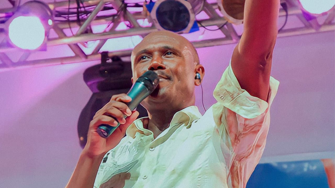 Backdrop – Irmão Lázaro - Testemunho e Louvor