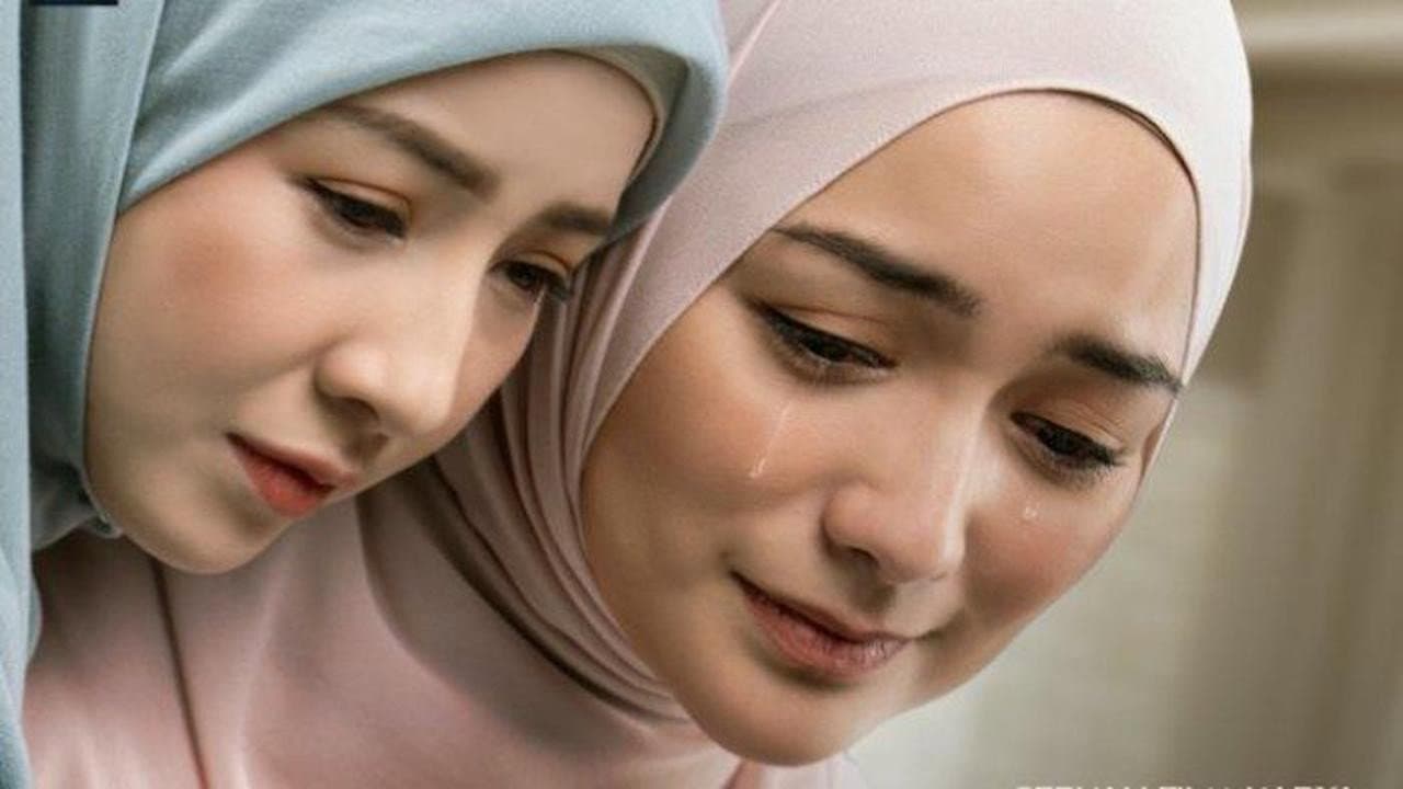 Backdrop – Keajaiban Air Mata Wanita