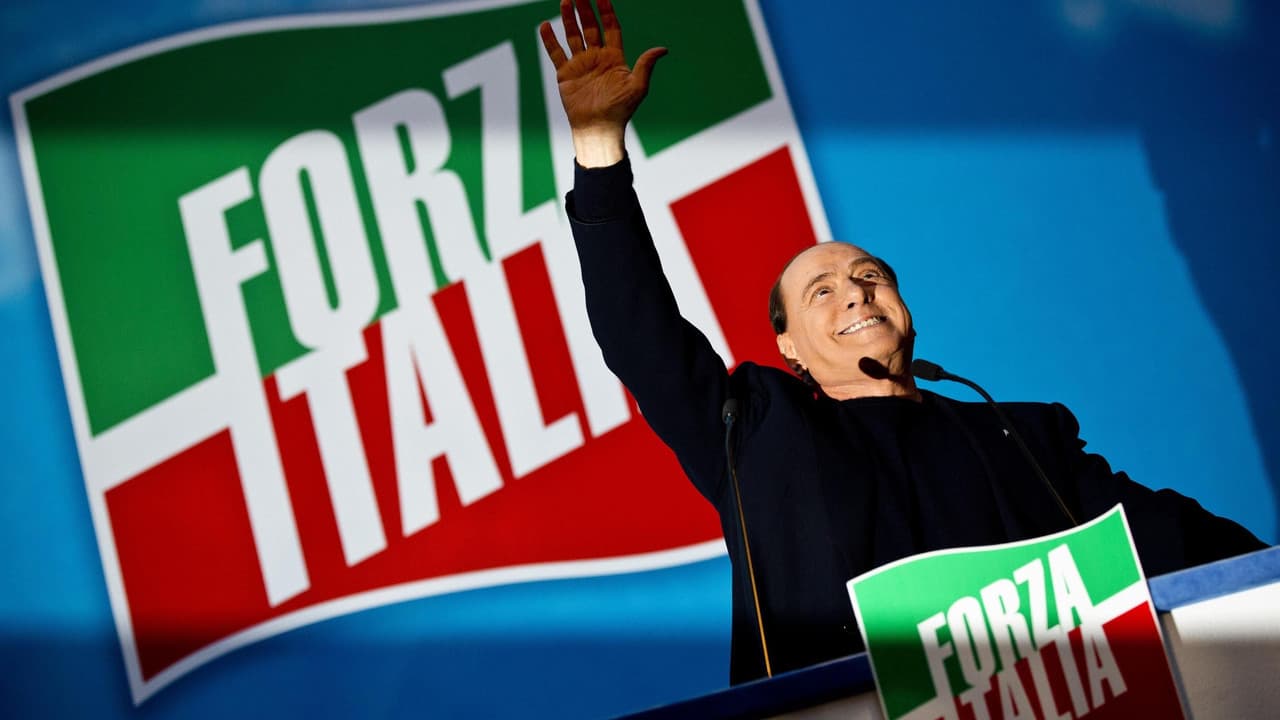 Backdrop – Videocracy