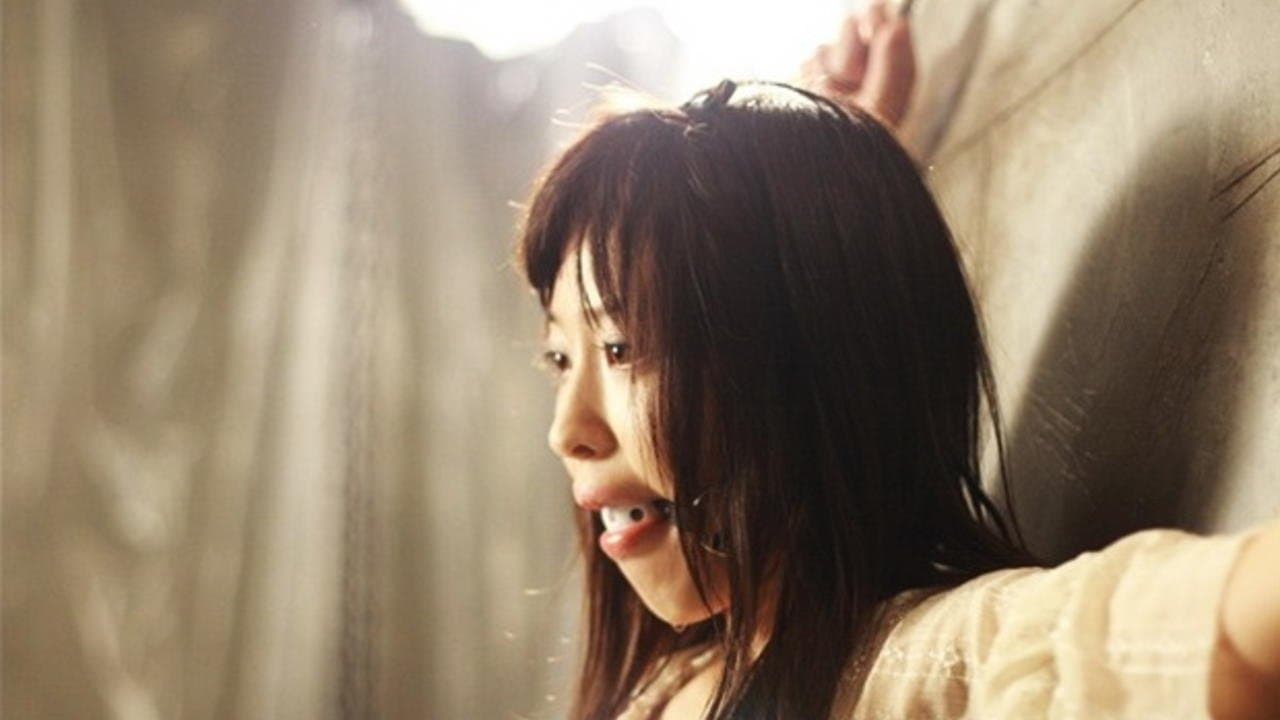 Backdrop – Grotesque