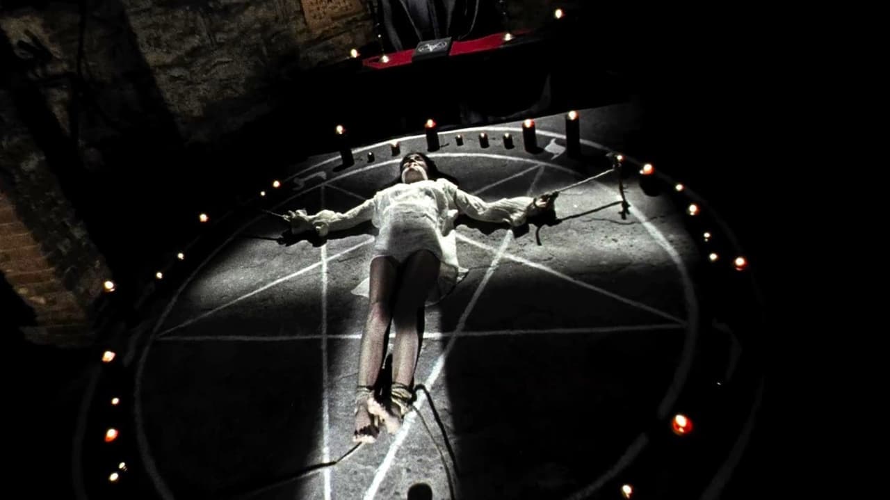 Backdrop – The House of the Devil