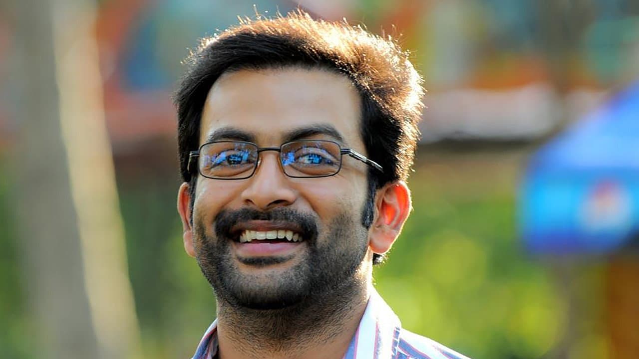 Backdrop – മാണിക്യക്കല്ല്