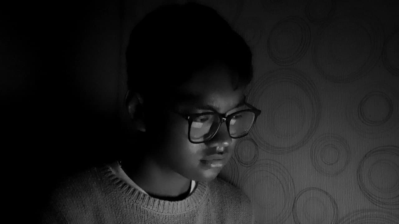 Backdrop – Ayah Bukan Pahlawan