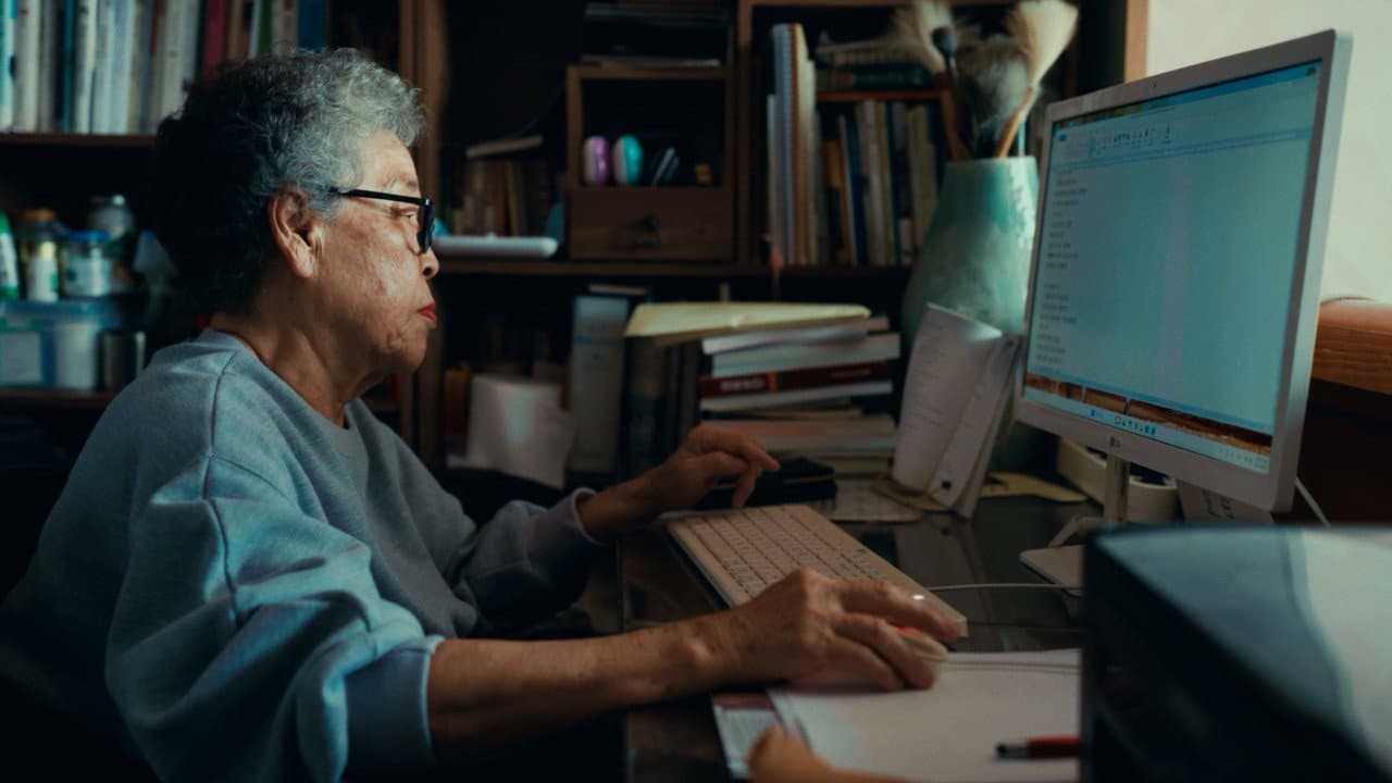 Backdrop – 대책 없는 여자