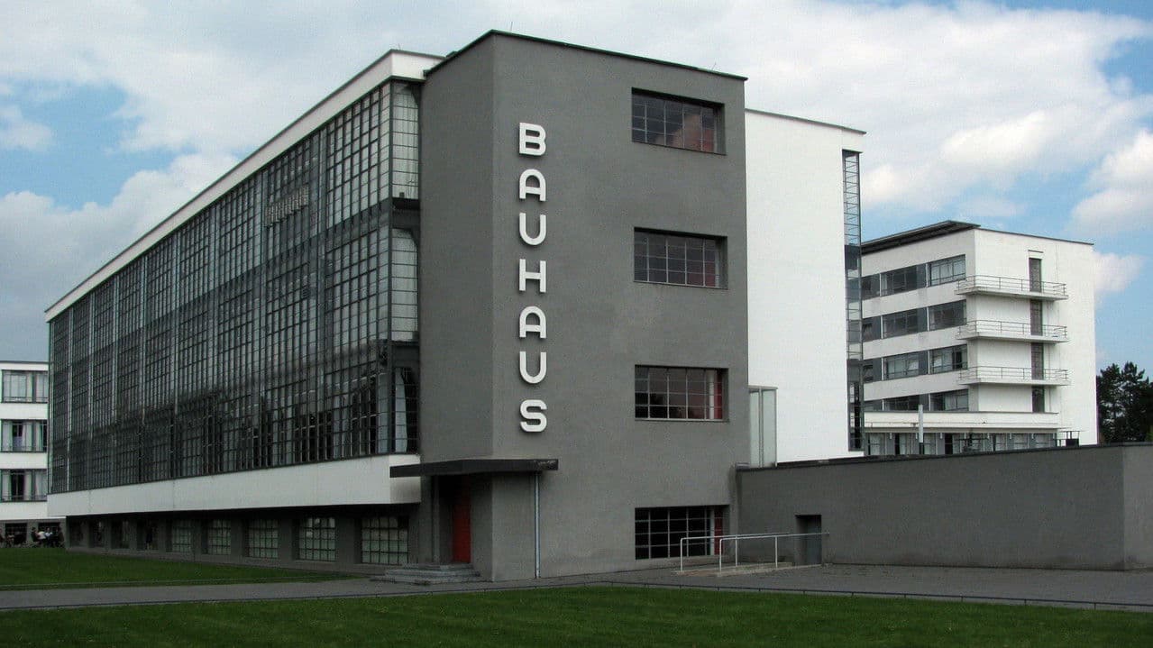 Backdrop – Vom Bauen der Zukunft - 100 Jahre Bauhaus