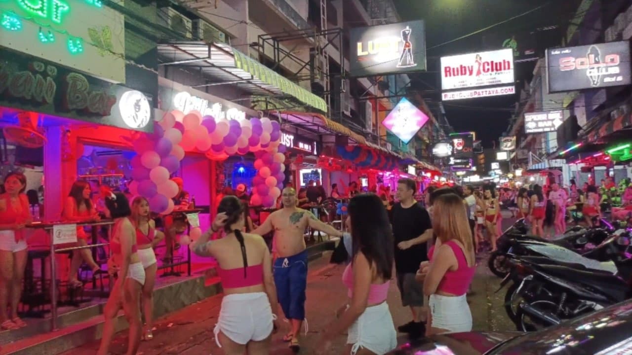 Backdrop – Pattaya Explicit