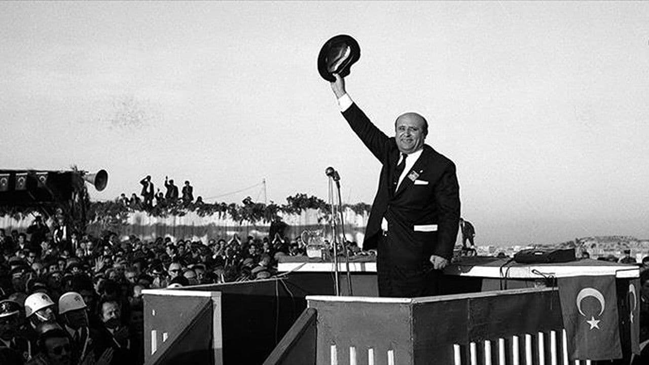 Backdrop – 12 Mart: "Sağ-Sol"