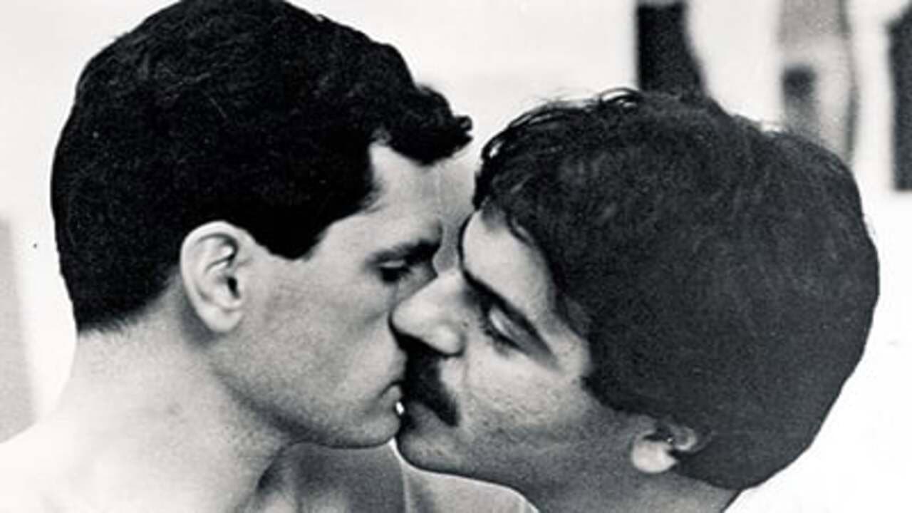Backdrop – Άγγελος