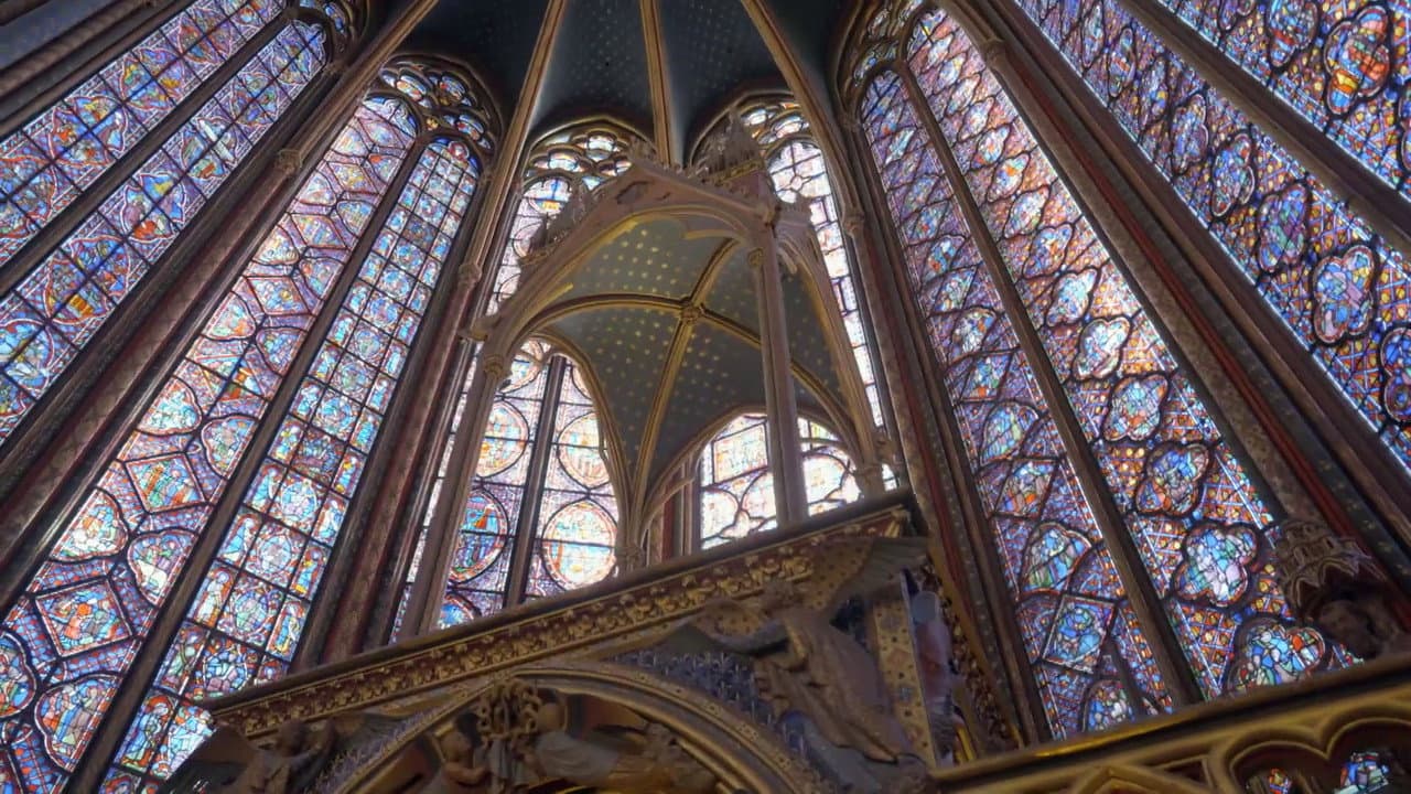 Backdrop – Conciergerie, Sainte Chapelle, mégastructures au cœur de Paris