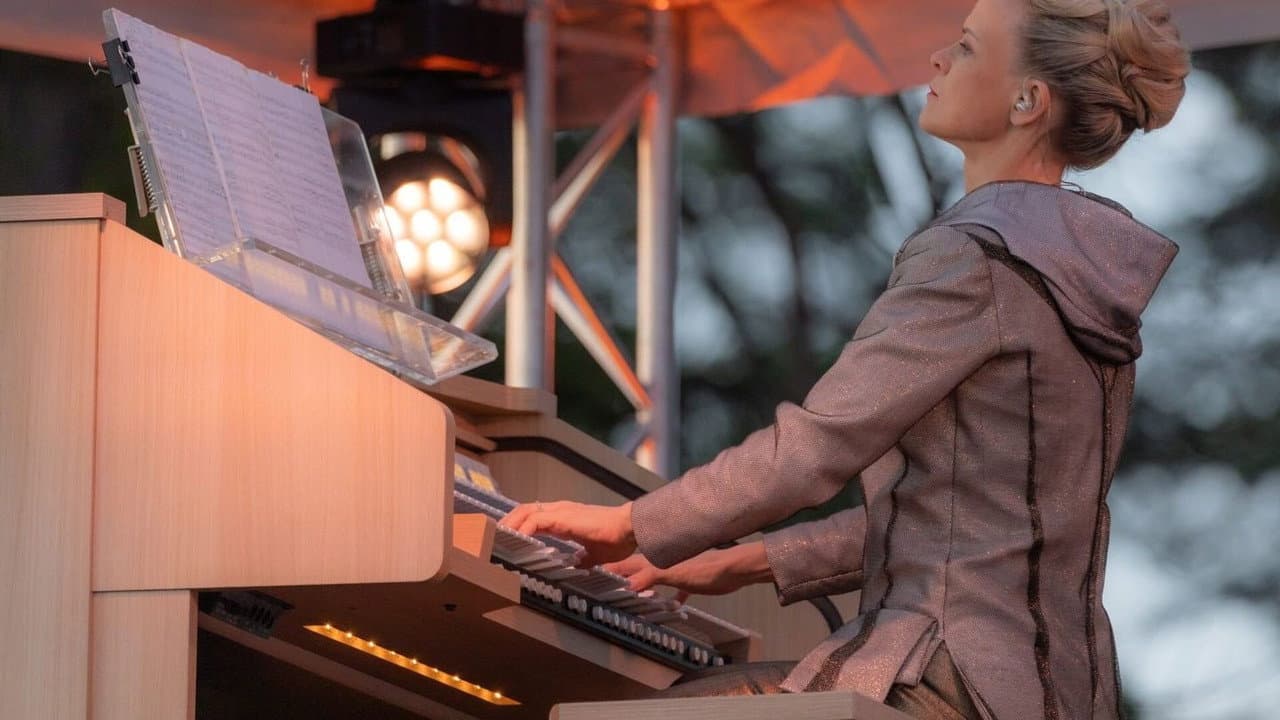 Backdrop – Orgel bei Nacht - Iveta Apkalna