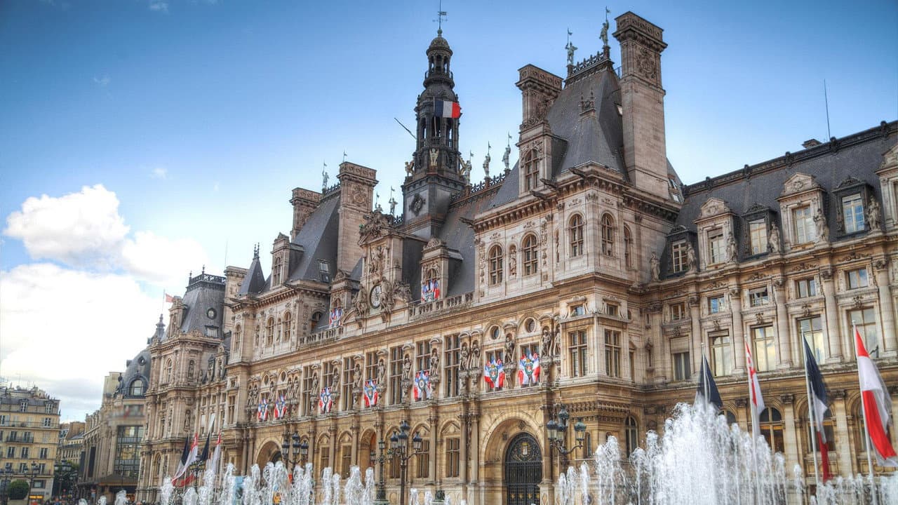 Backdrop – L'Hôtel de ville : Mégastructure parisienne