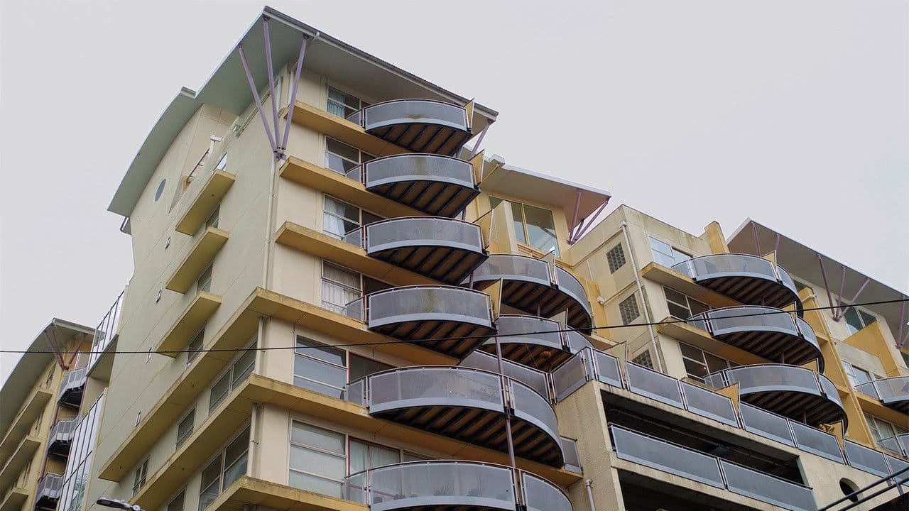 Backdrop – A Living Hell: Apartment Disasters