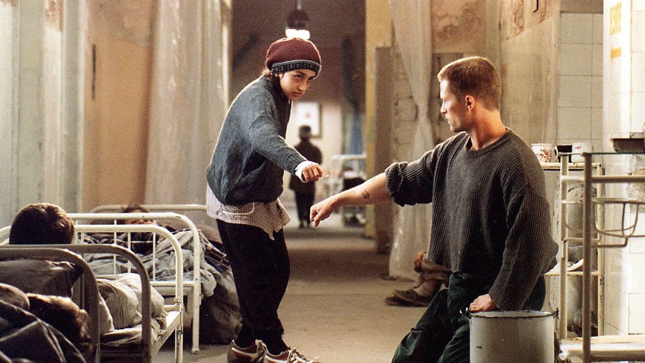 Backdrop – Bastard - Willkommen im Paradies