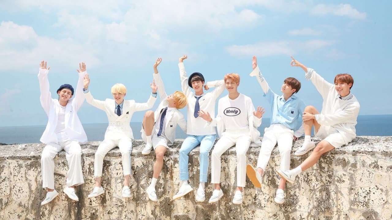 Backdrop – BTS 2018 Season's Greetings