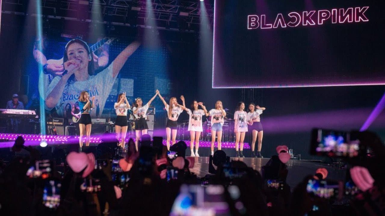 Backdrop – BLACKPINK'S SUMMER DIARY [IN HAWAII]