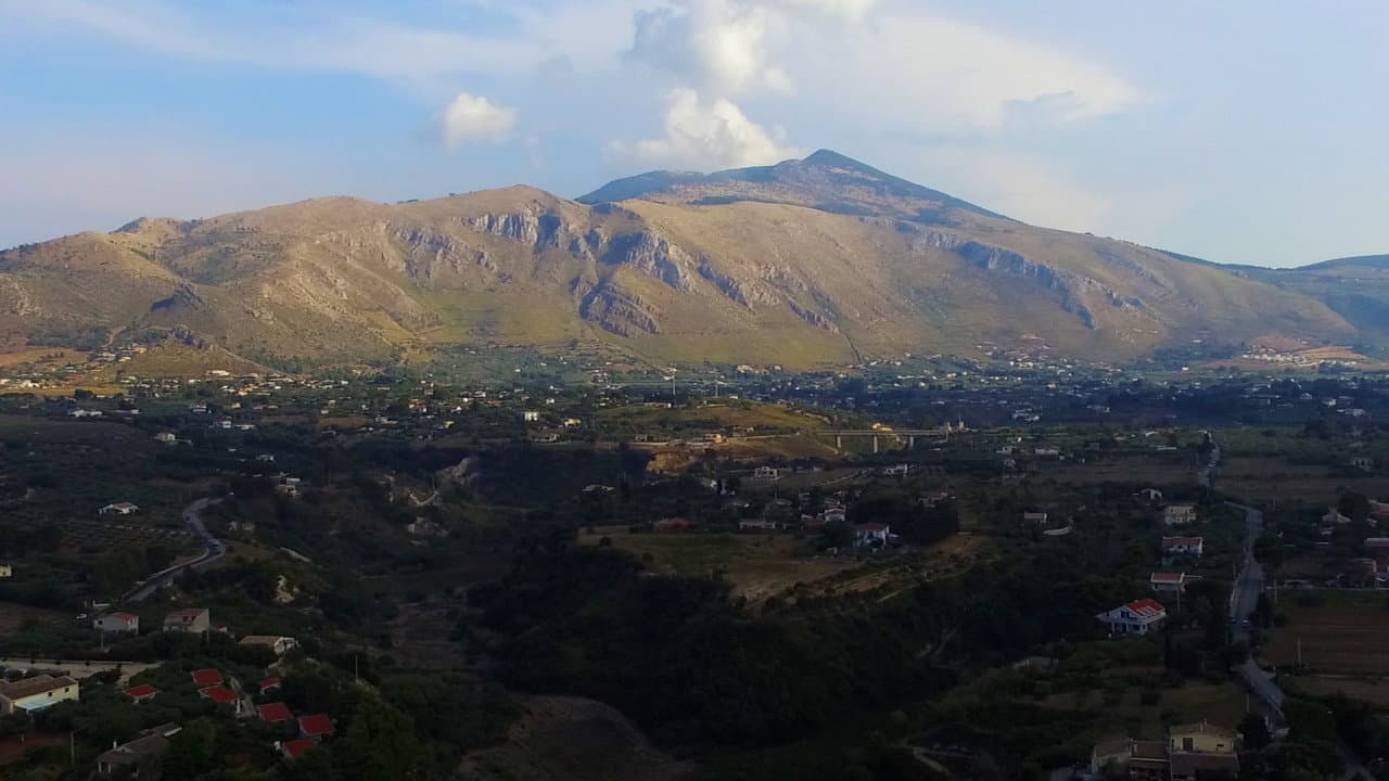 Backdrop – Stories from Sicily