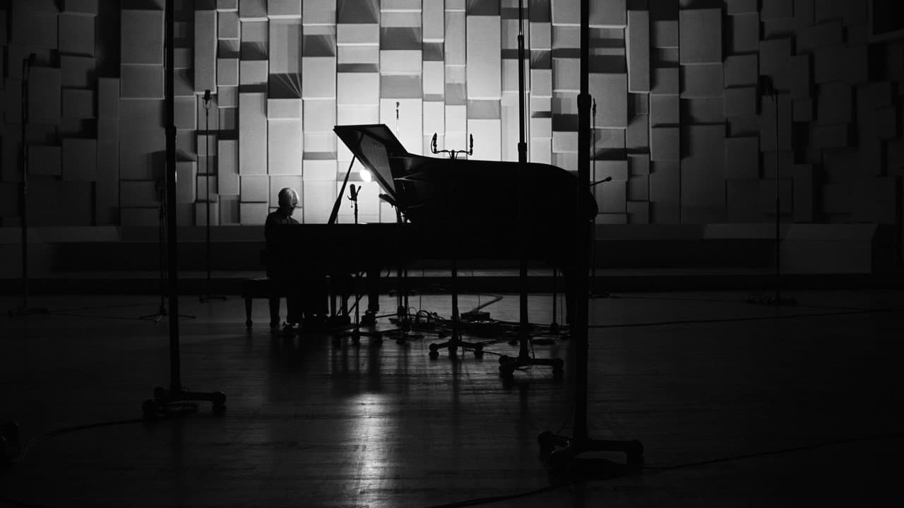 Backdrop – 坂本龍一 Ryuichi Sakamoto: Playing the Piano 2022