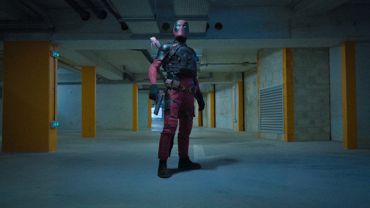 Backdrop – VERY DEAD-POOL