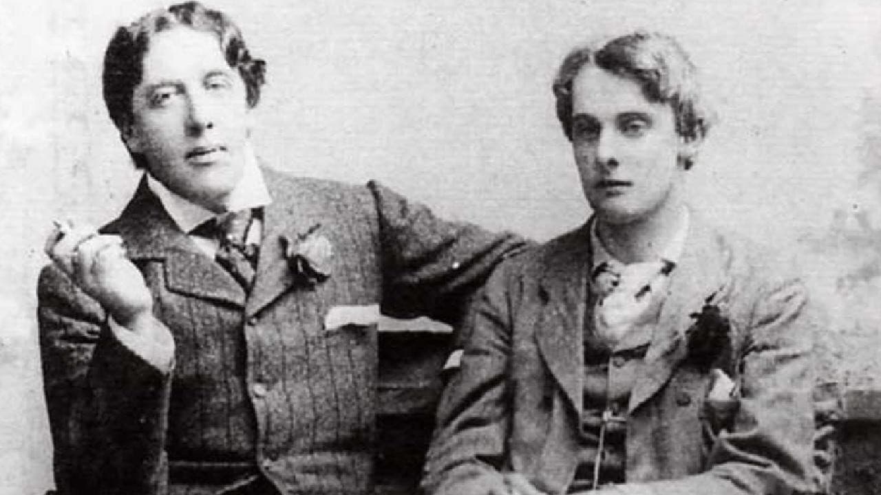 Backdrop – The Life and Loves of Oscar Wilde