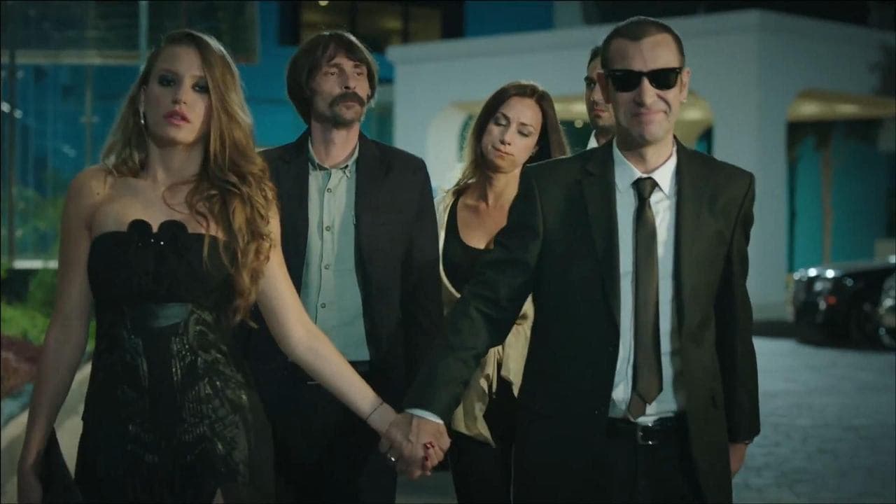 Backdrop – Behzat Ç.: Ankara Yanıyor