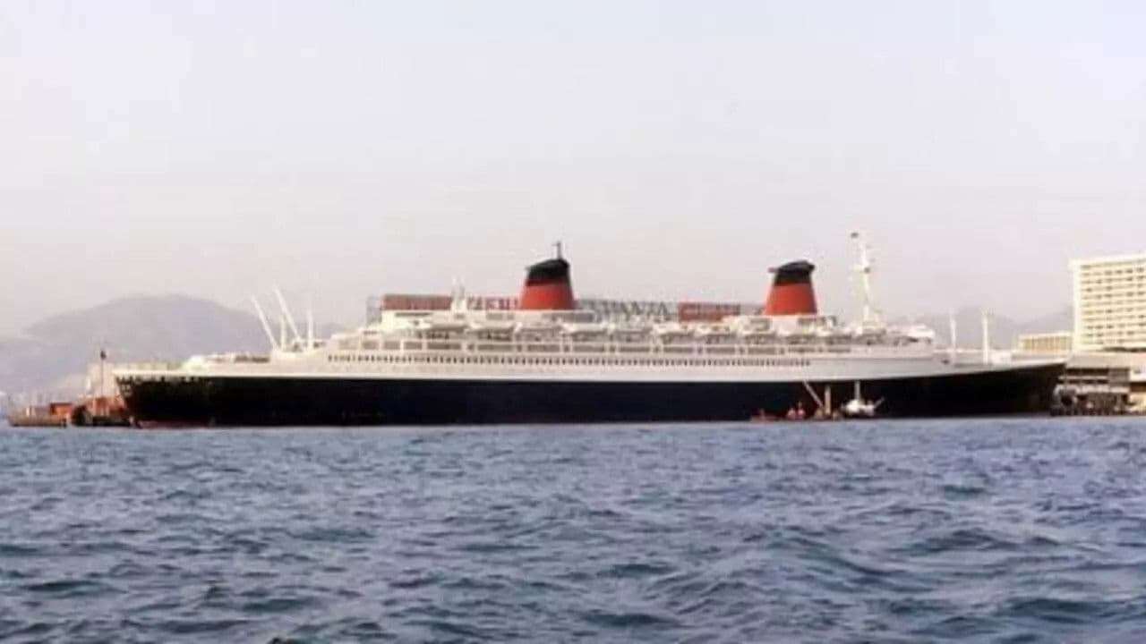 Backdrop – La Grande Aventure du France