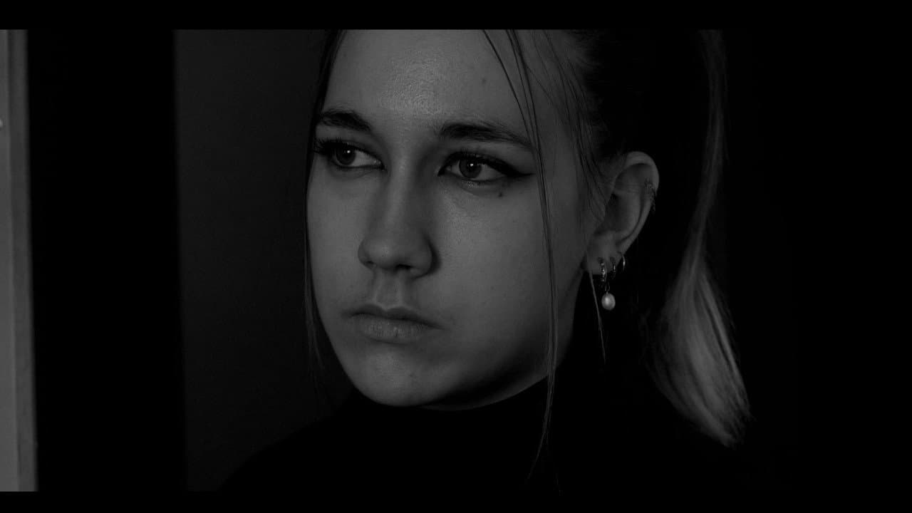 Backdrop – Blue Gun