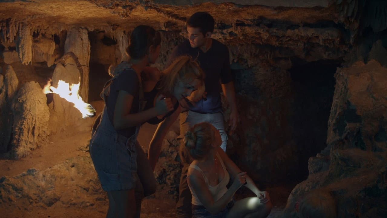 Backdrop – Die Höhle - Das Tor in eine andere Zeit