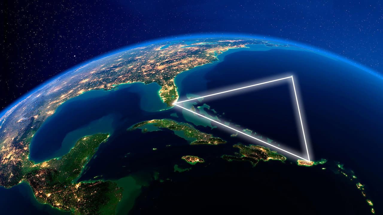 Backdrop – Triangle des Bermudes : L'Énigme révélée