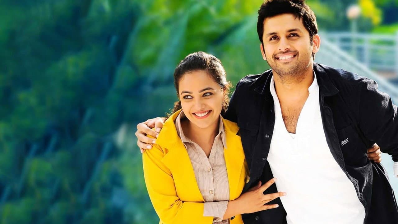 Backdrop – Gunde Jaari Gallanthayyinde