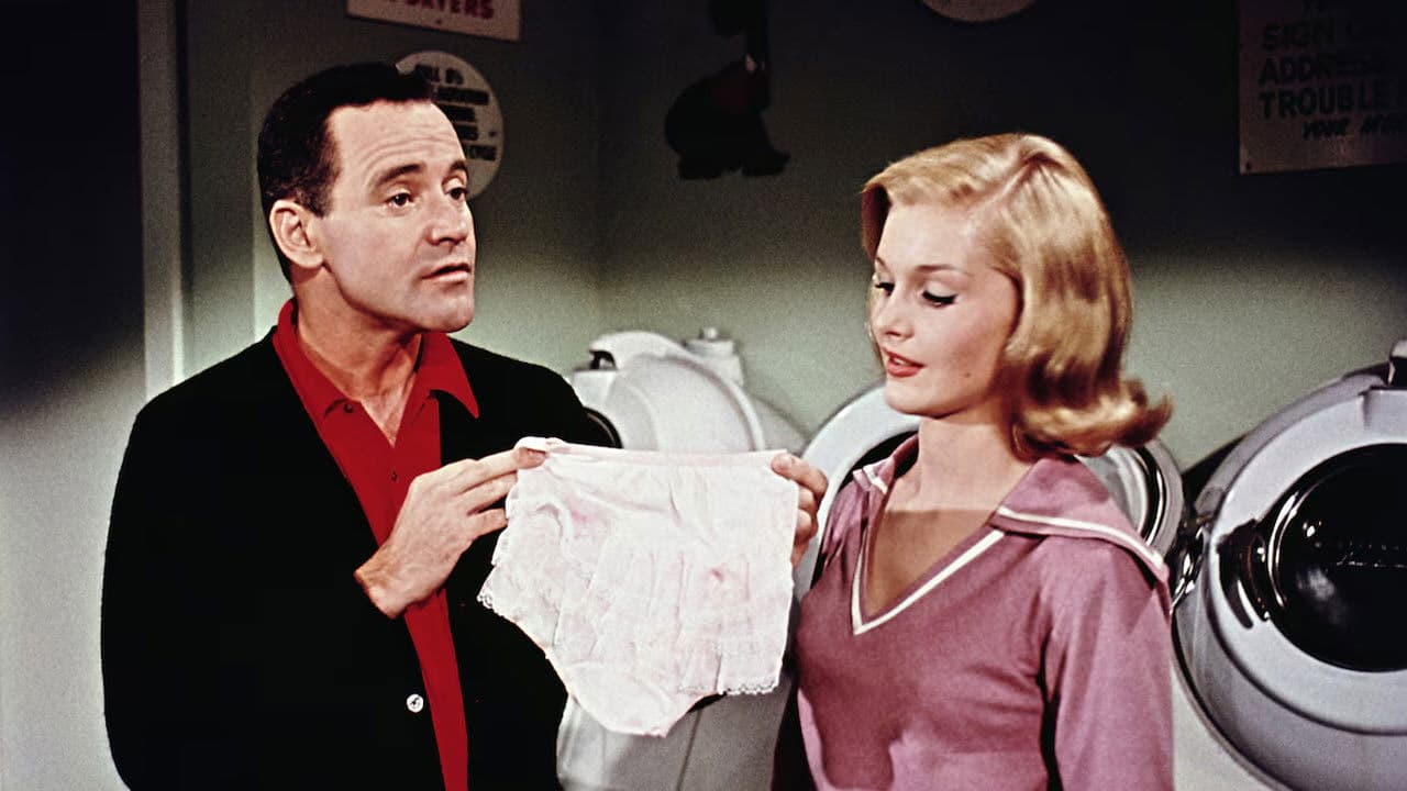 Backdrop – Ein Ehebett zur Probe