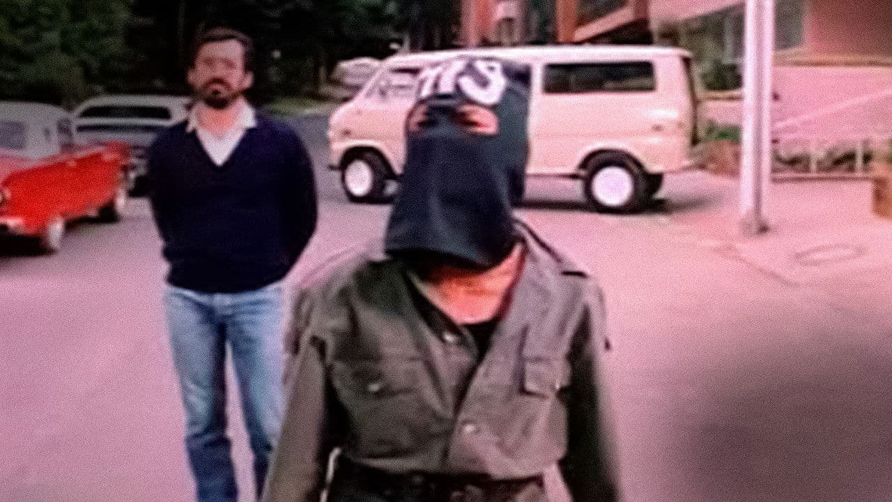 Backdrop – La toma de la embajada