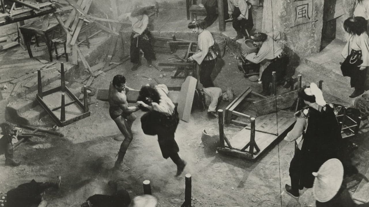 Backdrop – Maciste in der Gewalt des Tyrannen