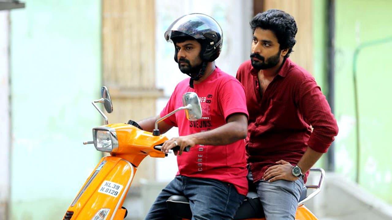 Backdrop – വിശ്വ വിഖ്യാതരായ പയ്യന്മാര്‍