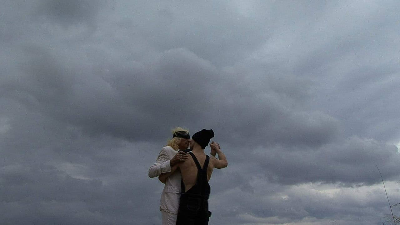 Backdrop – I antarsia tis kokkinis Marias