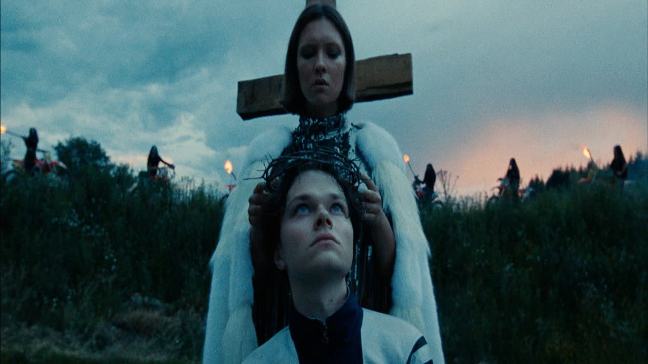 Backdrop – Wynona - Gennre