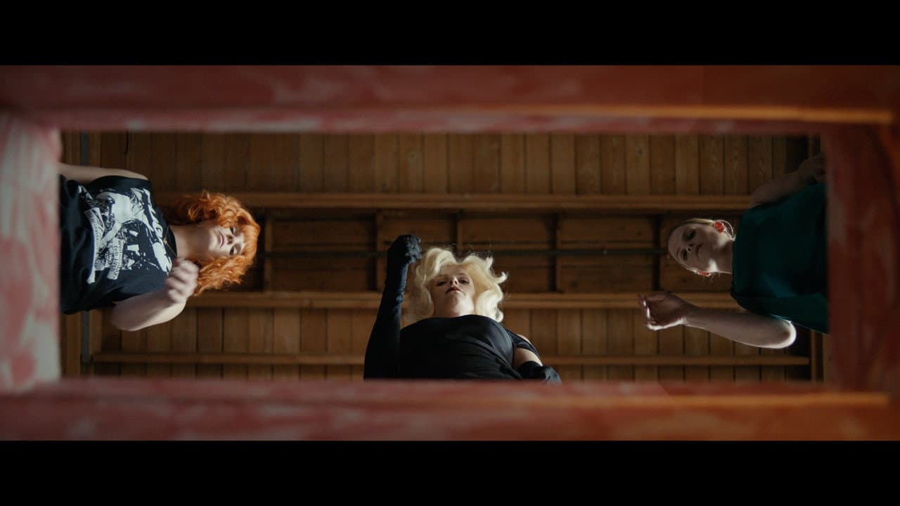 Backdrop – BANANAHEAD