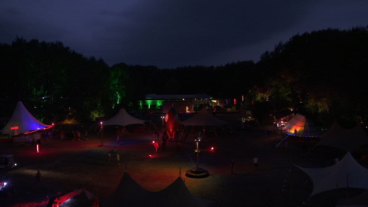 Backdrop – All Creatures Welcome