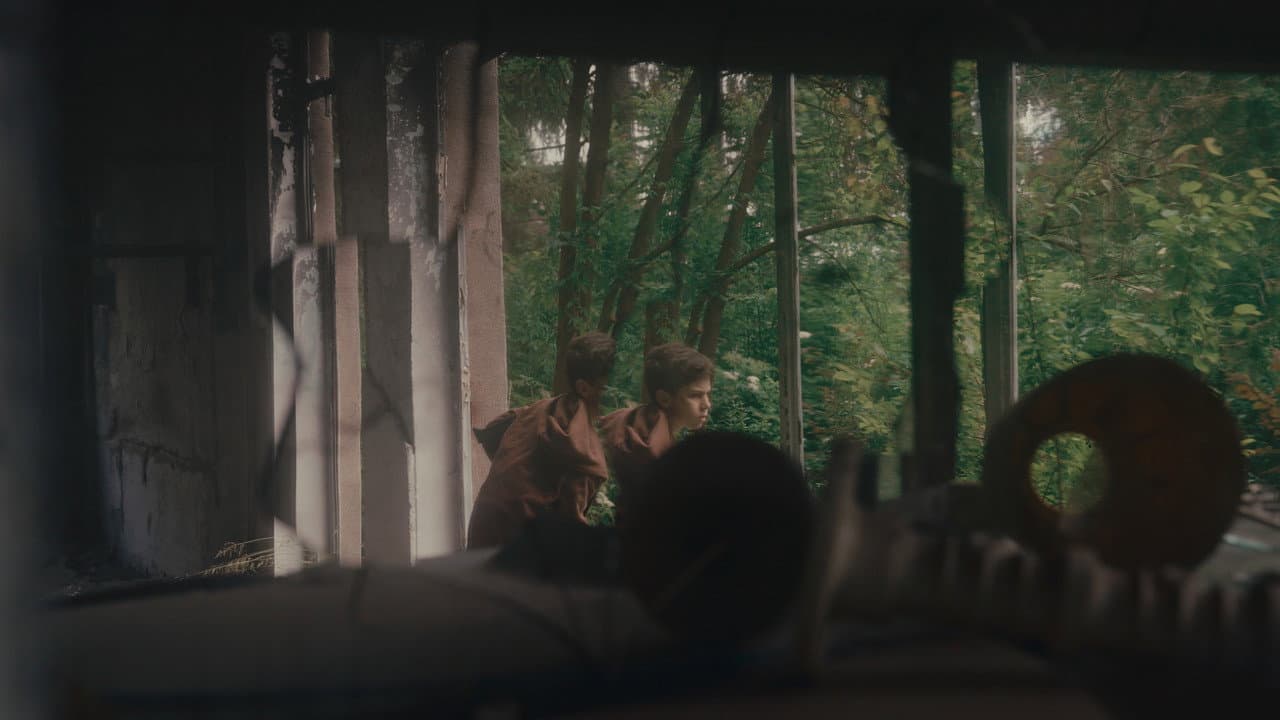 Backdrop – Топиа