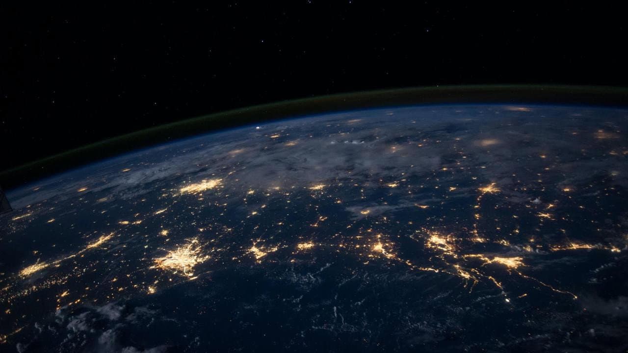 Backdrop – Blick aus dem All: Die Spuren der Menschheit