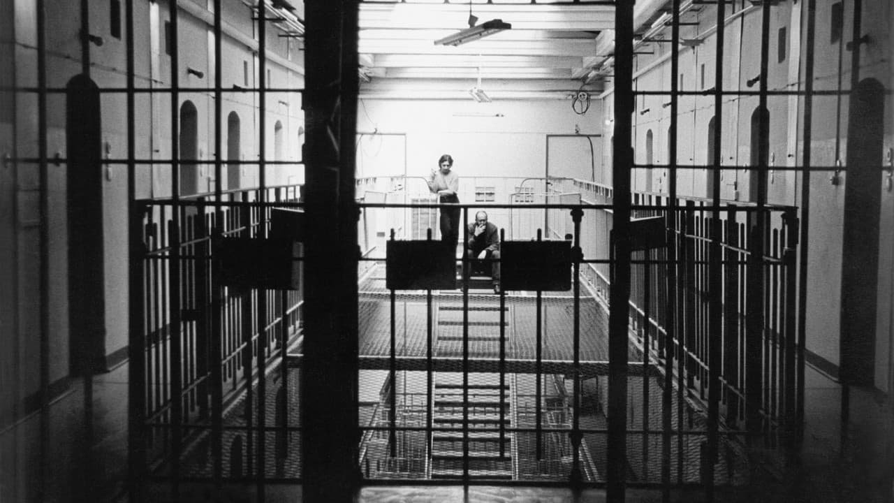 Backdrop – Verriegelte Zeit