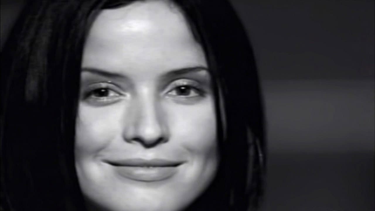 Backdrop – The Corrs Live from Dublin