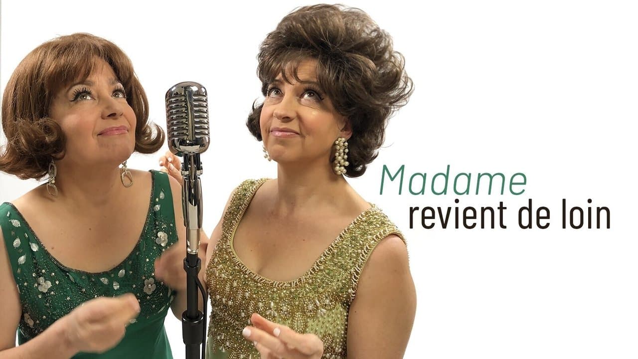 Backdrop – Madame revient de loin